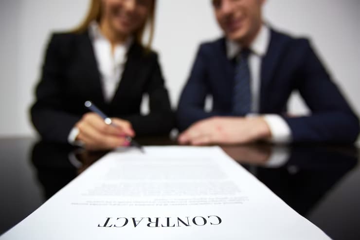 Advogado especialista em contratos